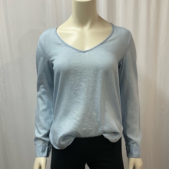 H&M Lightweight Chambray Blouse, Baby Blue,  Size 0 - Picture 1 of 10